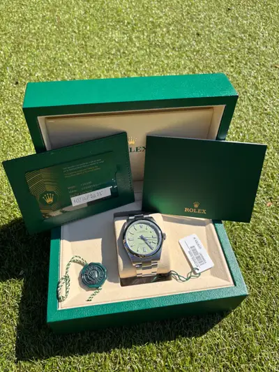 Rolex oyster perpetual 41 pistachio
