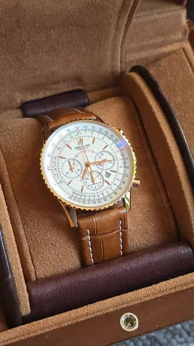 Breitling 18K Rose Gold Breitling Montbrillant Navitimer