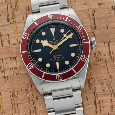 Tudor Heritage Black Bay Burgundy "Smiley"