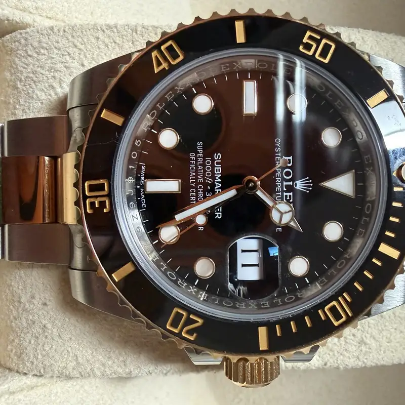 Rolex Submariner Date 116613LN is Full Set Steel & 18ct Yellow Gold 41mm...