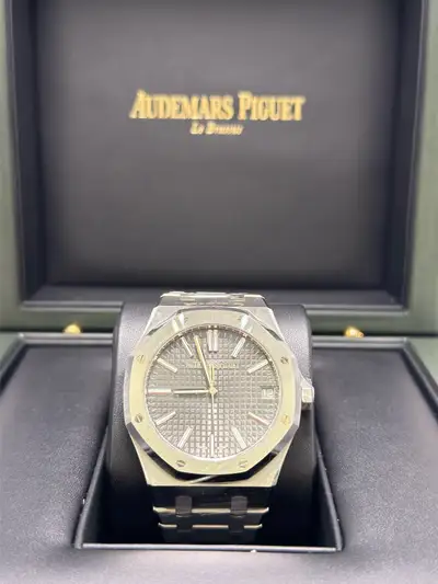 Audemars Piguet Royal Oak15510ST (SR£34,990)
