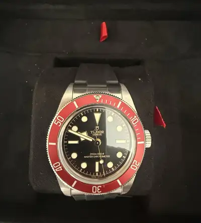 Tudor Black Bay Red Bezel Rubber