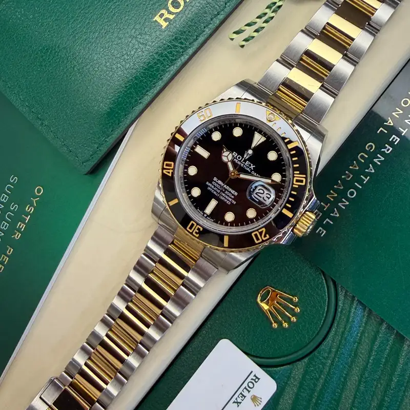 Rolex Submariner Steel & Gold (2023 Full Set) 126613LN