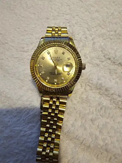 Unknown Gold Tone Women