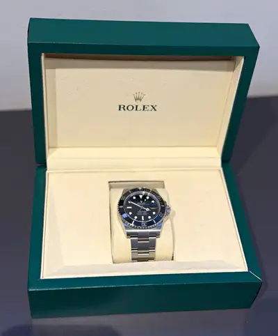 Rolex Submariner 12660LN
