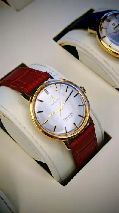 Omega extremely 18 ct solid gold Omega