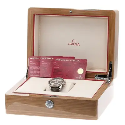 Omega OMEGA Speedmaster 38 324.28.38.50.02.002 38mm SS Beige / Brown Dial Watch #C1935
