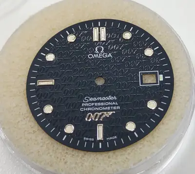 Omega SEAMASTER PROFFESIONAL CHRONOMETER 007 WRIST