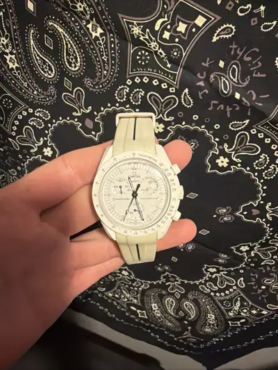 Omega Speedmaster Swatch Snoopy Moonphase White