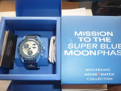 Omega x Swatch Speedmaster MoonSwatch Blue
