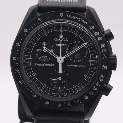 Omega operational Omega Swatch Speedmaster Moon SO33B700