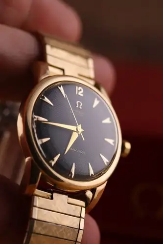 Omega Seamaster Bumper 2577-17 Cal 351