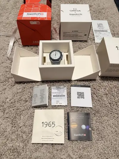 Omega x Swatch MoonSwatch Speedmaster SO33M106