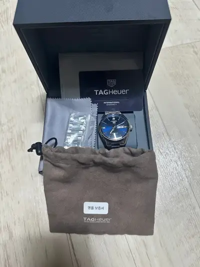 TAG Heuer Carrera