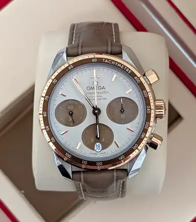 Omega Speedmaster 324.23.38.50.02.002