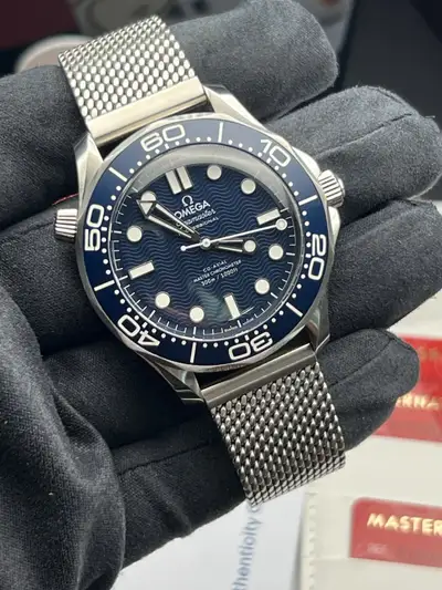 Omega Seamaster Diver “James Bond 60th