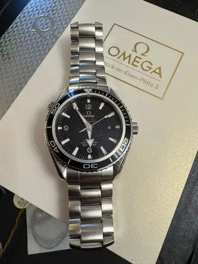 Omega Seamaster Planet Ocean James Bond