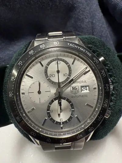 TAG Heuer Carrera CV2011 FACTORY SERVICE)