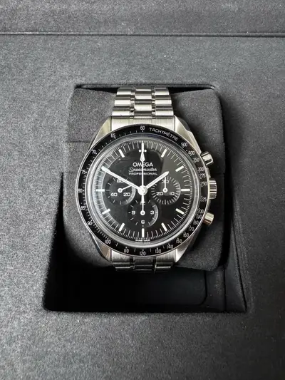 Omega Speedmaster Moonwatch Professional Sandwich 002