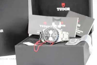 Tudor Black Bay Black M79360N-0001