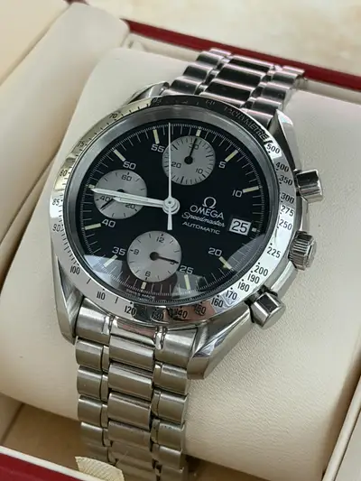 Omega Speedmaster premium date