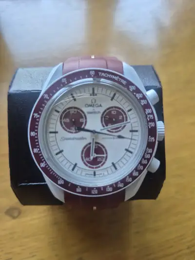 Omega Speedmaster Silver SO33M101