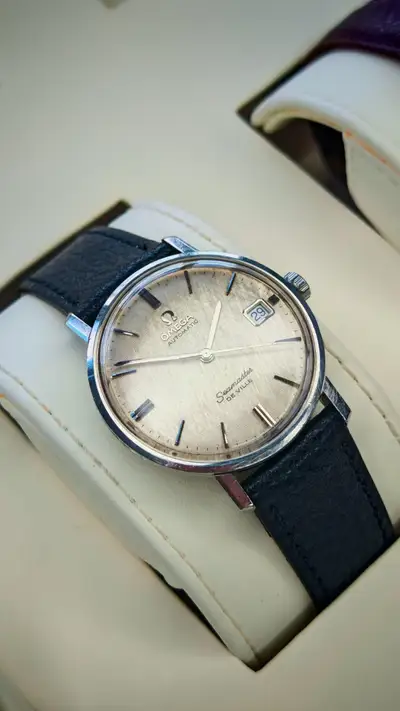 Omega Seamaster De vile textured frosted