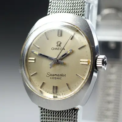 Omega c. OMEGA Seamaster Cosmic Tool 102