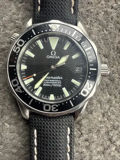 Omega SEAMASTER PROFESSIONAL MID SIZE WRISWATCH