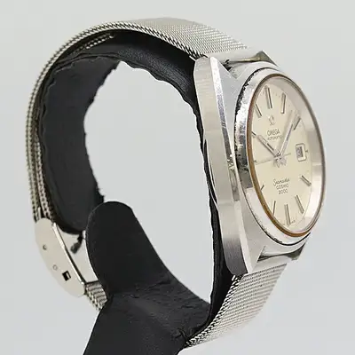 Omega Seamaster Cosmic Date