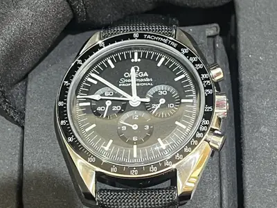 Omega Speedmaster Moonwatch Professional Hesilite 31032425001001