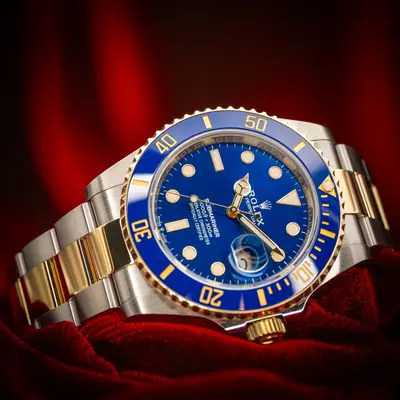Rolex Rolex Submariner Date Two-Tone “Bluesy” 18K Yellow Gold Steel 126613LB Complete