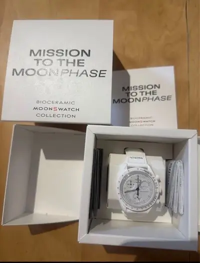 Omega Swatch Moonswatch Mission Moonphase Speedmaster