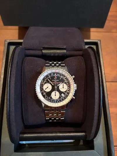 Breitling Navitimer Super Constellation World Limited