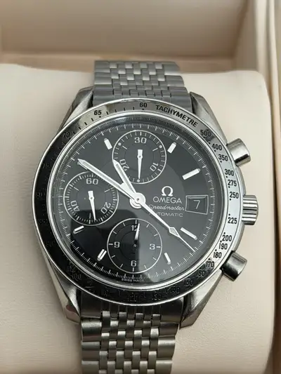 Omega Speedmaster premium date
