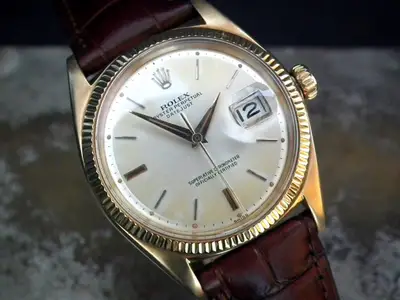 Rolex Outstanding Solid 18ct Gold Rolex Oyster