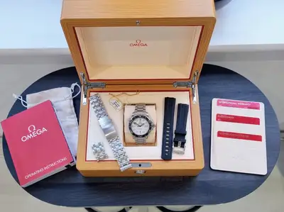 Omega Seamaster Diver EXTRAS
