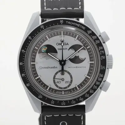 Omega x swatch Speedmaster missions Toe