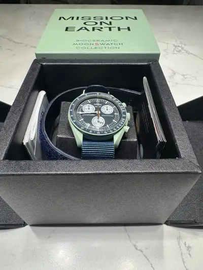 Omega SWATCH Speedmaster Moon Swatch Green Bioceramic