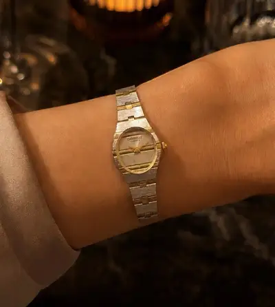 Bulova RUNS GREAT! 80s CARAVELLE BULOVA POLO