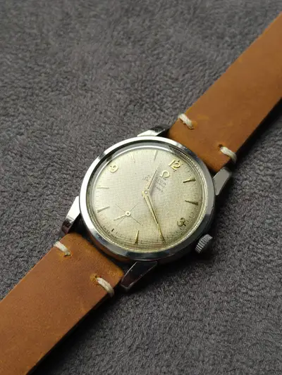 Omega Seamaster Small second Honey Comb