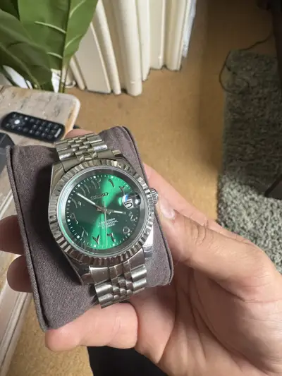 Seiko Light Date Fluted Bezel Steel