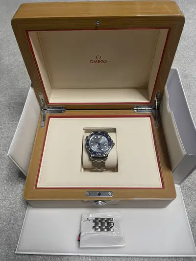 Omega Seamaster Diver *PRIVATE OFFERS WELCOMED*