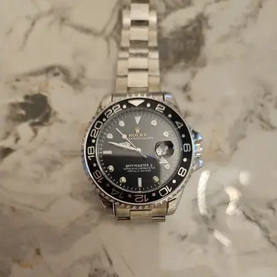 Rolex GMT-Master 16700LN