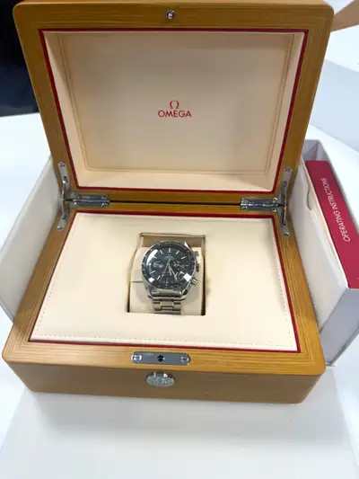 Omega Speedmaster 329.30.44.51.01.001