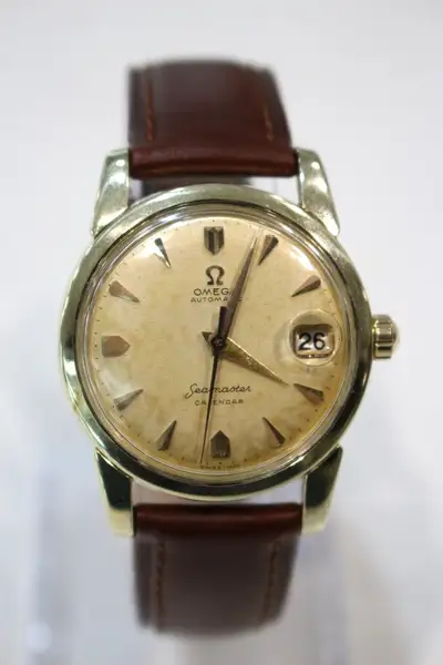 Omega Seamaster Calendar Gold Bezel