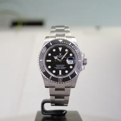 Rolex Submariner Date Revision 10/26